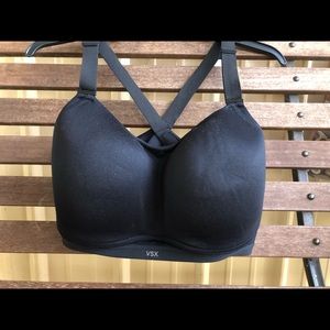 Victoria Secret Sport Bra 36DDD Underwire